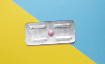 Não, não há evidência científica de que a pílula anticoncepcional engorda