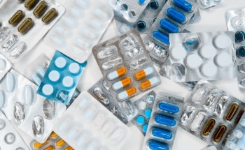 Todos os antibióticos cortam o efeito dos anticoncecionais? Não é verdade