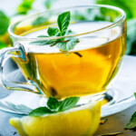 Chá de hortelã é um tratamento aprovado para o hirsutismo?