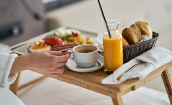 Existe uma hora ideal para tomar o pequeno-almoço? Nutricionistas explicam