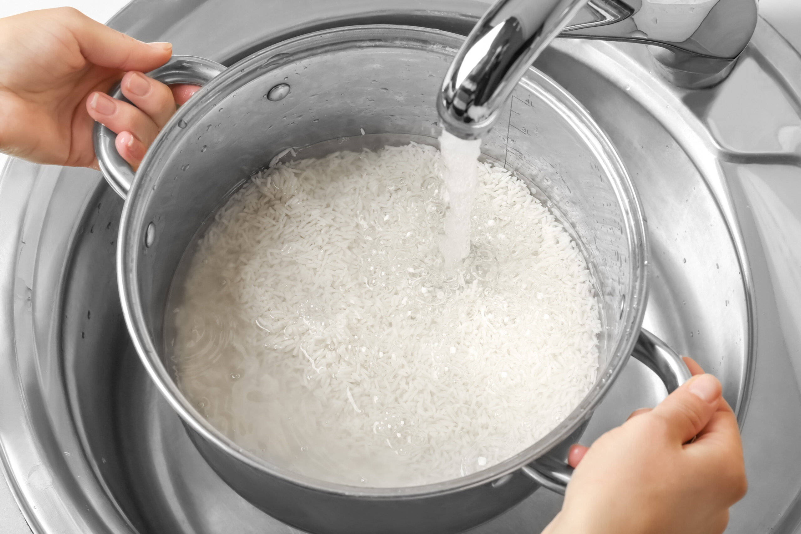 lavar o arroz antes de cozinhar