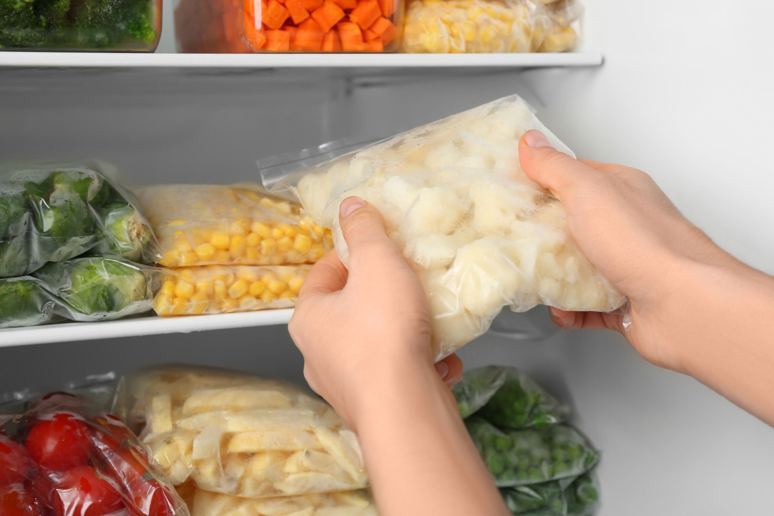 ¿Congelar los alimentos mata todas las bacterias?