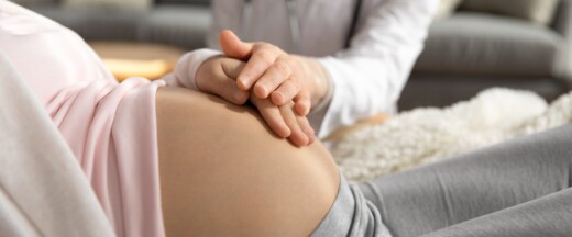 Azia na gravidez é sinal de bebé cabeludo?