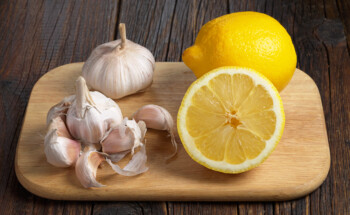 Bebida de alho e limão reduz o colesterol e previne enfartes?