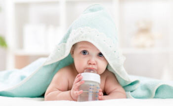 Bebés só devem beber água a partir dos 6 meses?