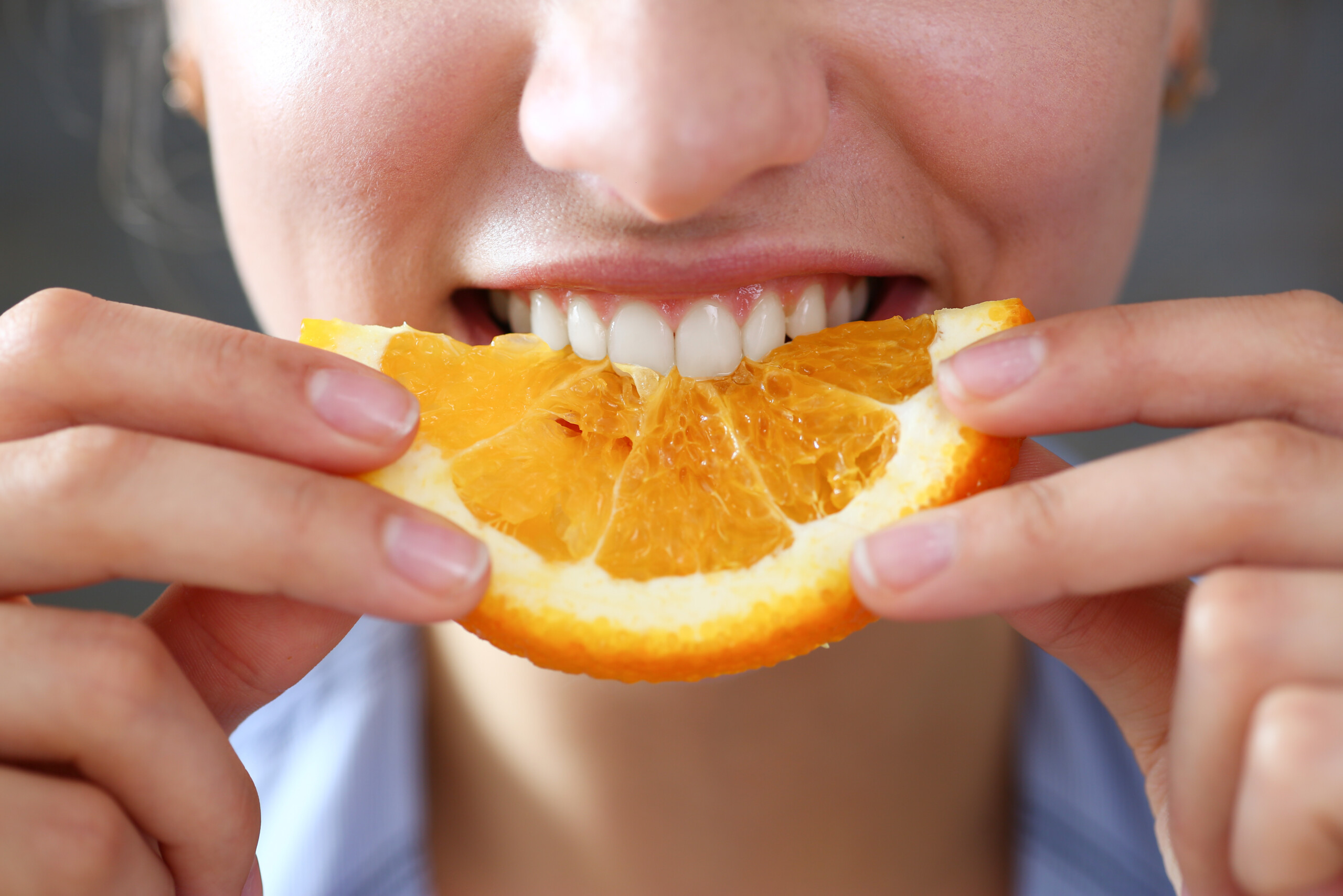 El zumo de naranja es un desintoxicante saludable