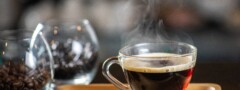 Beber café com moderação desidrata o organismo?
